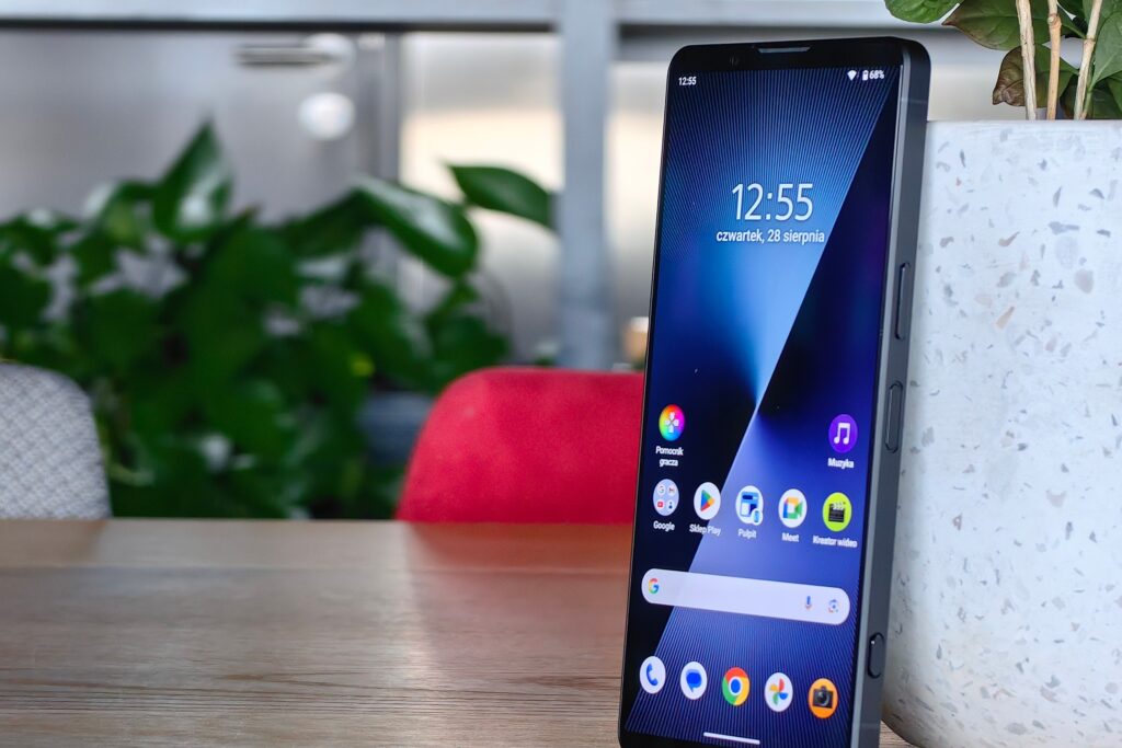 Sony Xperia 1 VIII ma otrzymać złącze słuchawkowe 3,5 mm i Wi-Fi 7