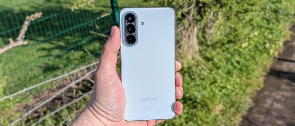 Samsung Galaxy A57 – premium smartfon dla oszczędnych kupujących