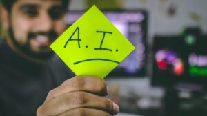 Firmy rozszerzają wdrażanie sztucznej inteligencji, zachowując kontrolę nad systemami