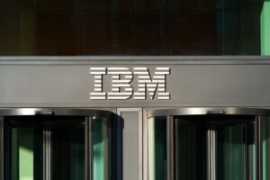 IBM wprowadza autonomiczny serwis bezpieczeństwa wobec rosnących zagrożeń AI