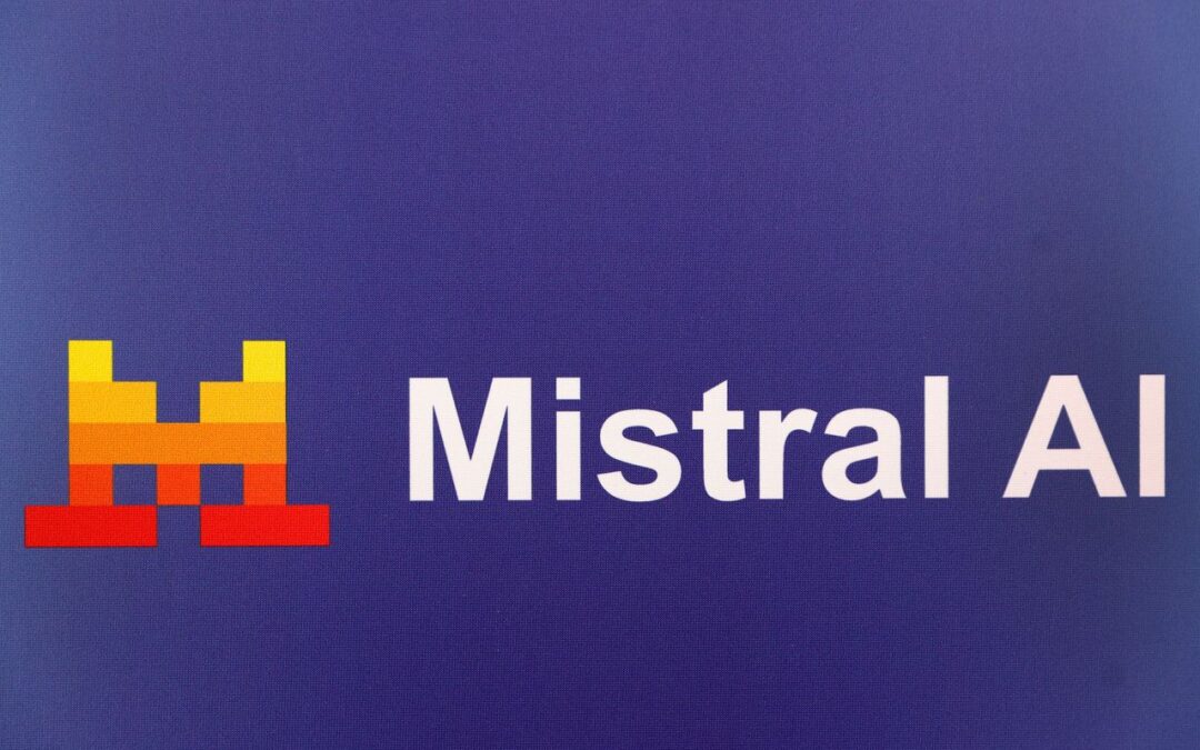 Mistral udostępnia model umożliwiający kodowanie w chmurze za pomocą języka naturalnego