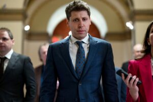 Tygodniowe podsumowanie tech: zamach na szefa OpenAI, powrót Nokii i zmiany w Netflixie