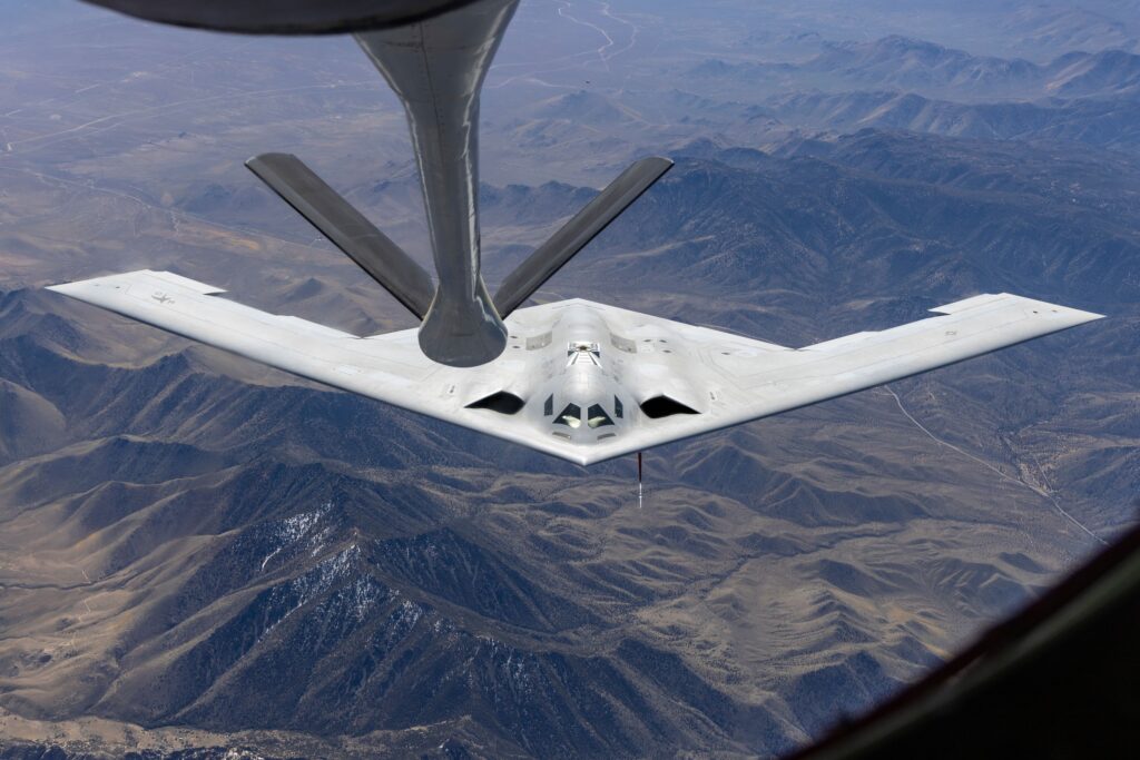 USA przyspieszają produkcję bombowca B-21 Raider z inwestycją 8,6 mld dolarów