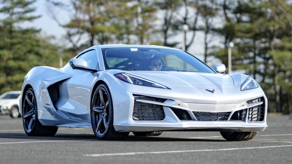 Testowałem hybrydowego Chevroleta Corvette E-Ray – jestem zaskoczony wydajnością