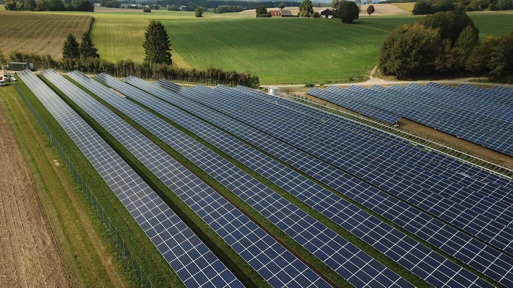Nowa metoda czyszczenia paneli słonecznych oszczędza wodę i energię