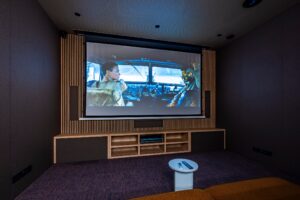 Telewizory do 3000 zł z HDR i 120 Hz – ranking najlepszych modeli