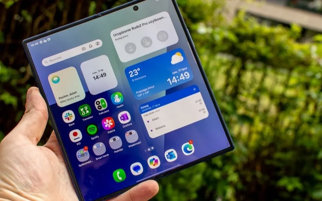 Samsung prezentuje nowy smartfon o szerszym ekranie jako konkurencję dla iPhone’a