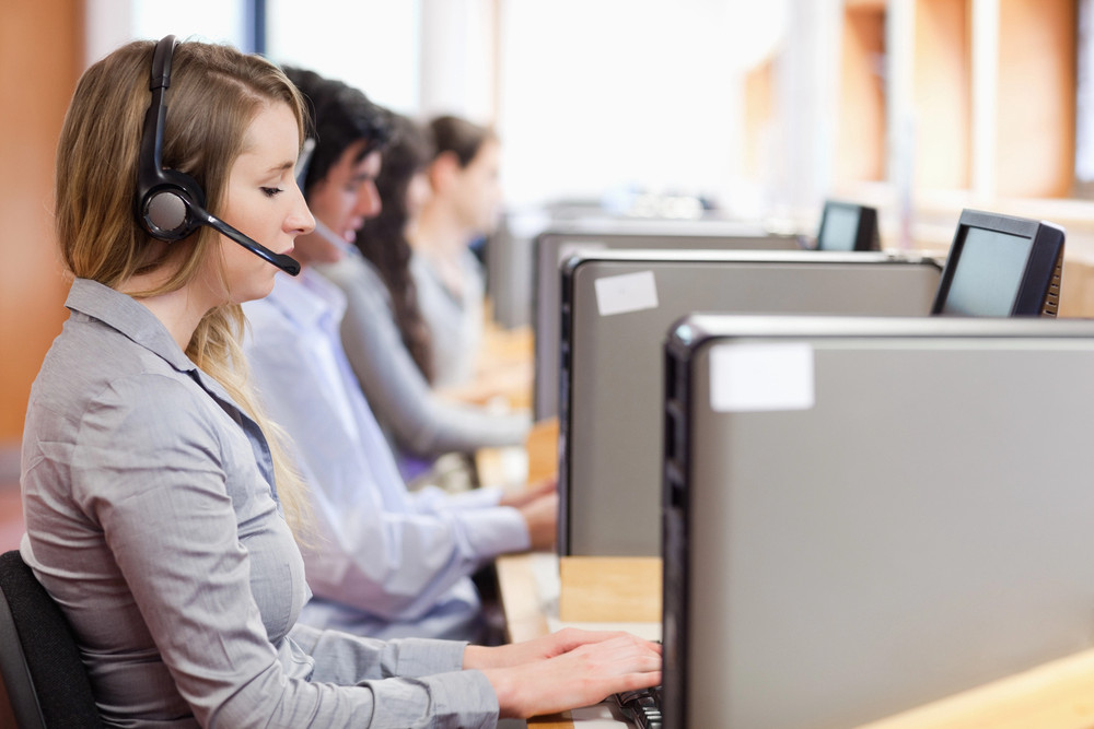 UOKiK ukarał spółkę telemarketingową za oszustwa na kursach językowych