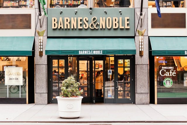 Szef Barnes & Noble popiera sprzedaż książek pisanych przez AI