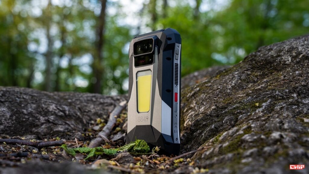 Test smartfona Tank X – nietypowy gadżet z mobilną rewolucją