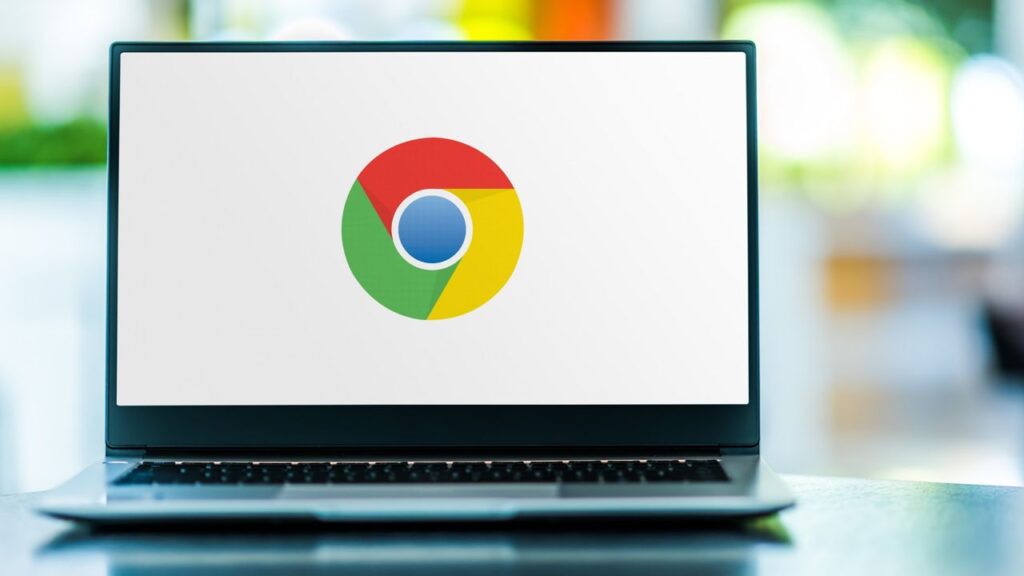 Chrome może pobierać 4GB model AI bez twojej wiedzy — co warto wiedzieć