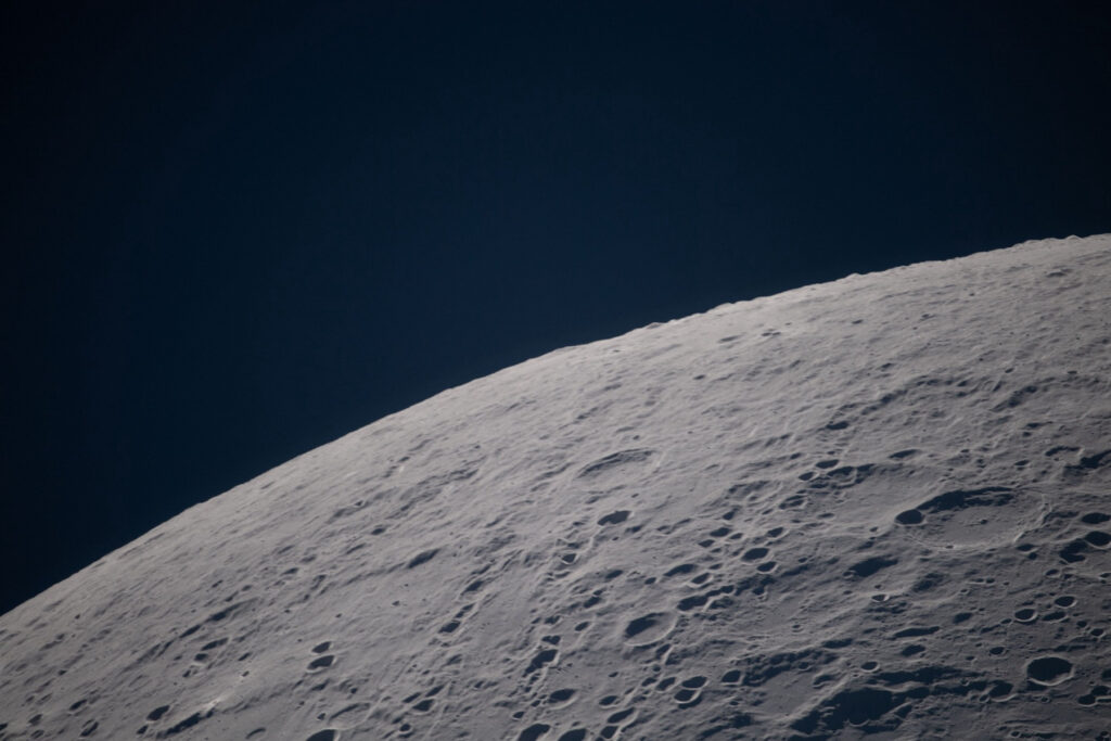 NASA udostępniła ponad 12 tysięcy fotografii z misji Artemis II