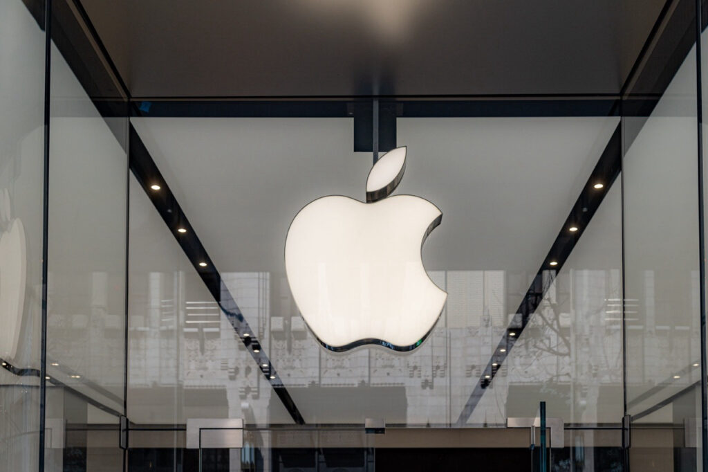 Apple zmuszony do czyszczenia magazynów z powodu niedoboru komponentów