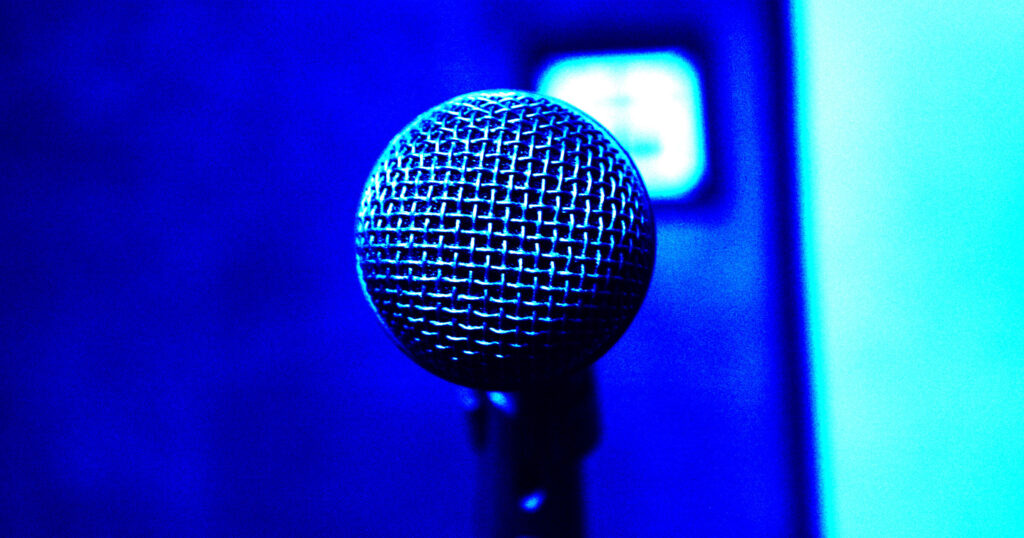 Prawie połowa nowych podcastów to AI-generated content