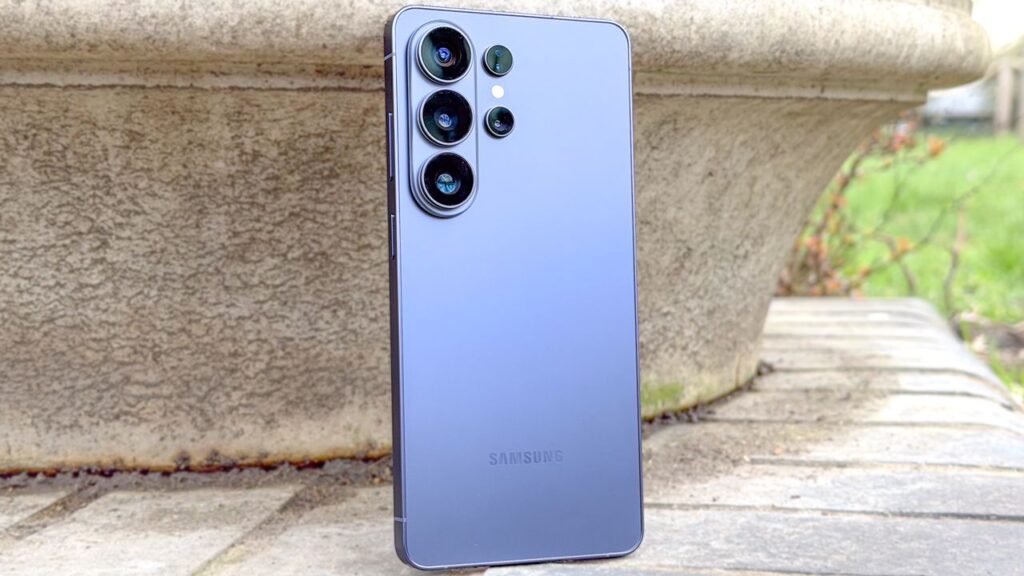 Samsung Wallet z obsługą cyfrowych paszportów jak Apple i Google