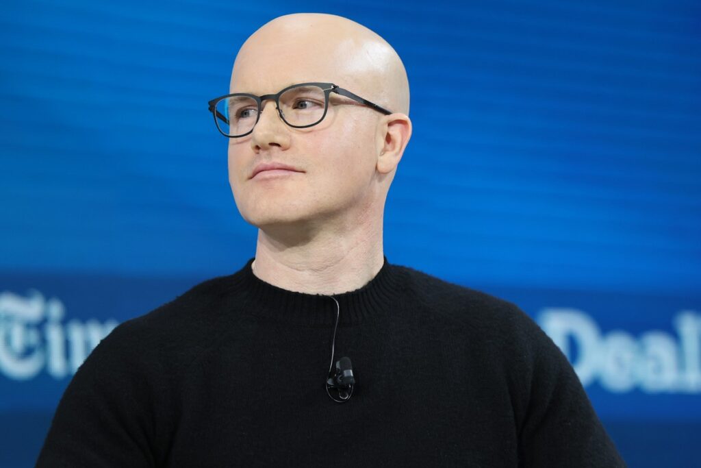 Coinbase zwalnia 14 proc. pracowników, powołując się na sztuczną inteligencję