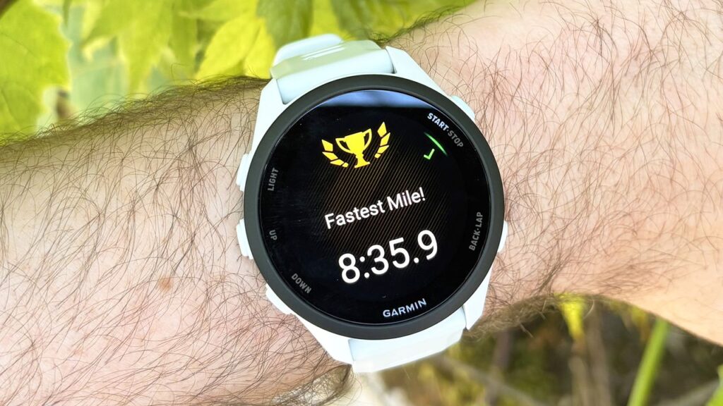 Garmin Forerunner 70 – nowy sportowy zegarek dla początkujących biegaczy