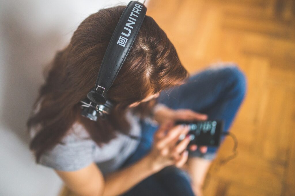 Spotify walczy z muzyką AI generowaną przez sztuczną inteligencję