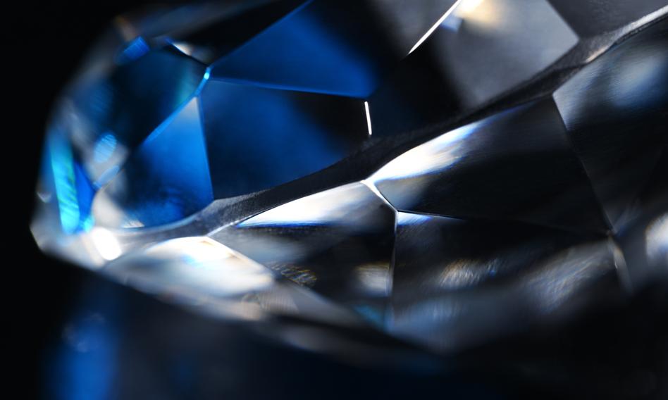 Diamenty laboratoryjne jako materiał chłodzący w chipach AI