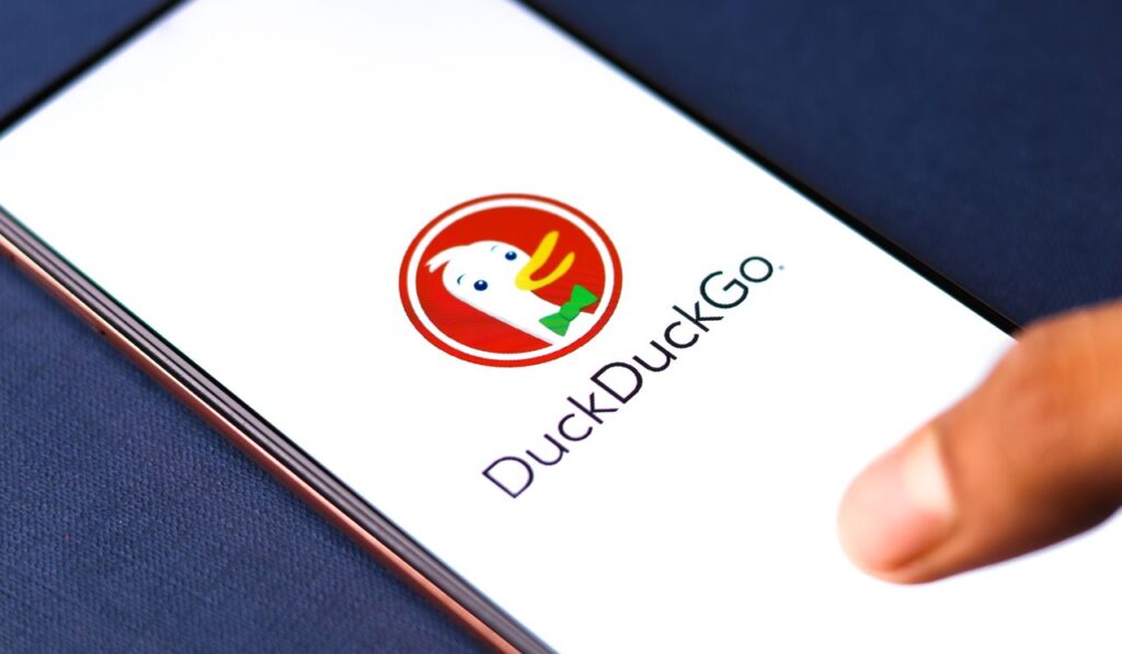 Jak korzystać z DuckDuckGo bez AI – 6 trików dla lepszych wyników