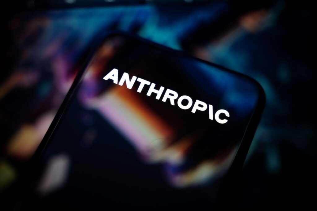 Model AI Anthropic wykrył luki w tajnych systemach rządu USA