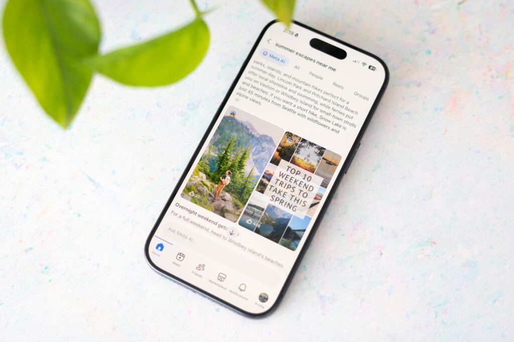 Meta testuje AI Mode w wyszukiwarce Facebooka oparty na publicznych postach