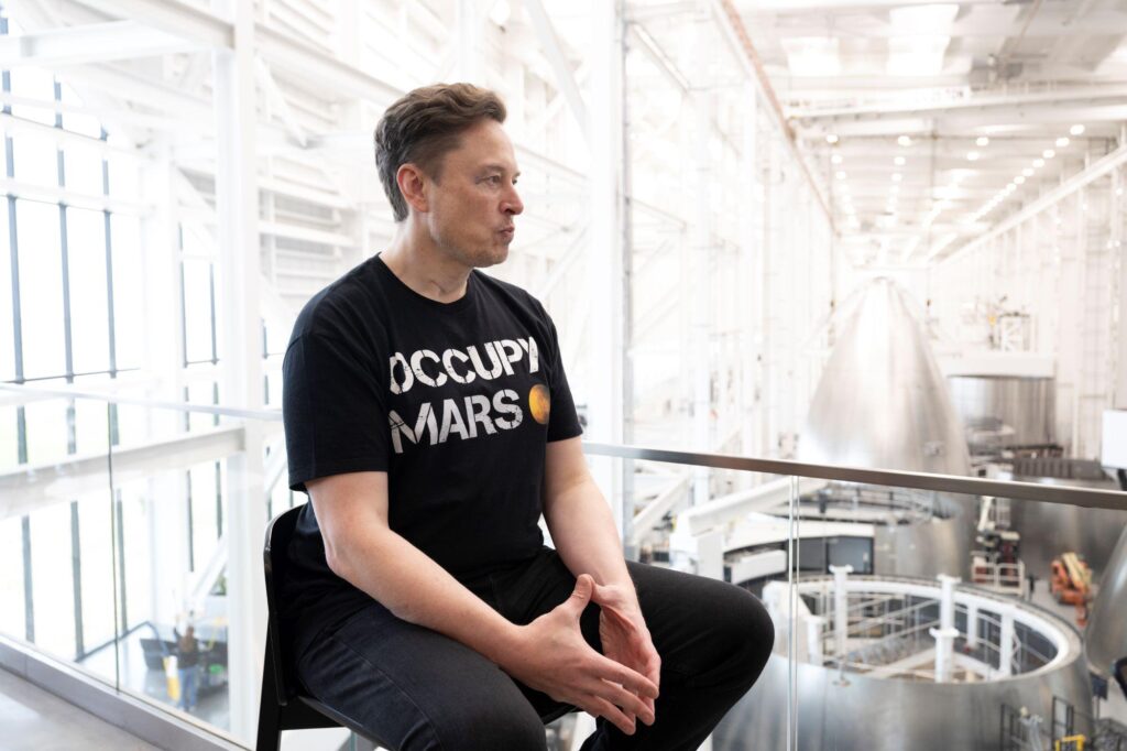 SpaceX planuje orbitalne centra danych AI zasilane energią słoneczną