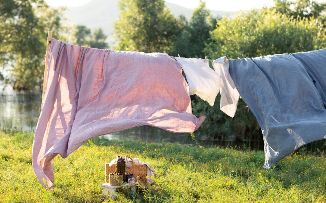 ’Sun washing’ pościeli nie zabija roztoczy – ekspert wyjaśnia, jaka temp. to robi