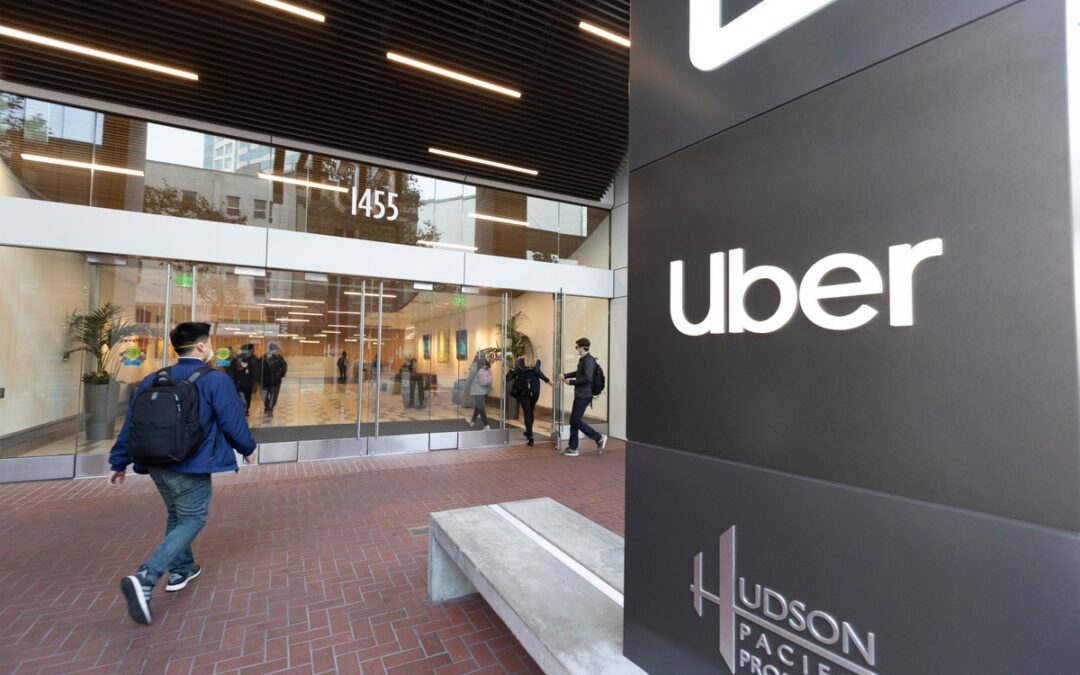 Uber zwalnia 10% pracowników – AI zastępuje obsługę klienta