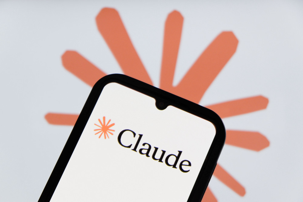 Claude wprowadza tryb głosowy z zaawansowanymi modelami AI