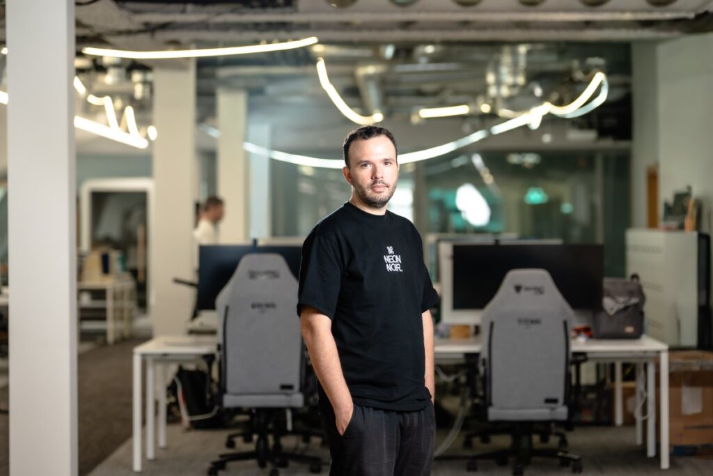 Francuski startup ZML wydał darmowe narzędzie przyspieszające wnioskowanie AI