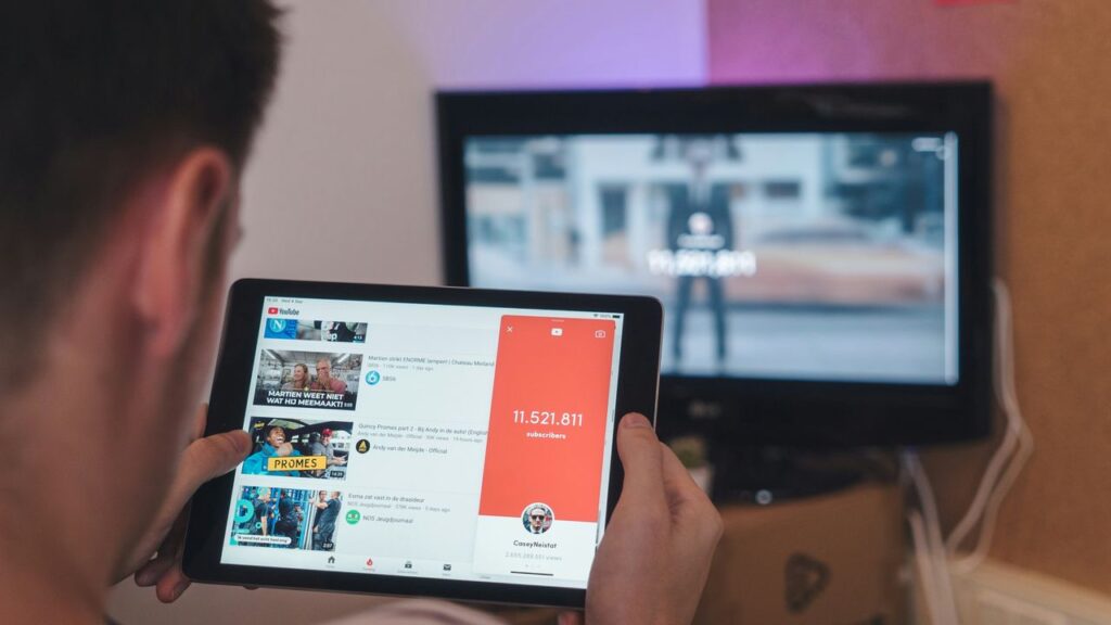 DuckDuckGo blokuje reklamy na YouTube bez Premium