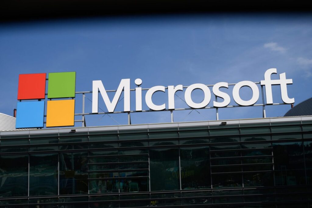 Microsoft zakłada własną firmę wdrożeń AI z budżetem 2,5 mld dolarów