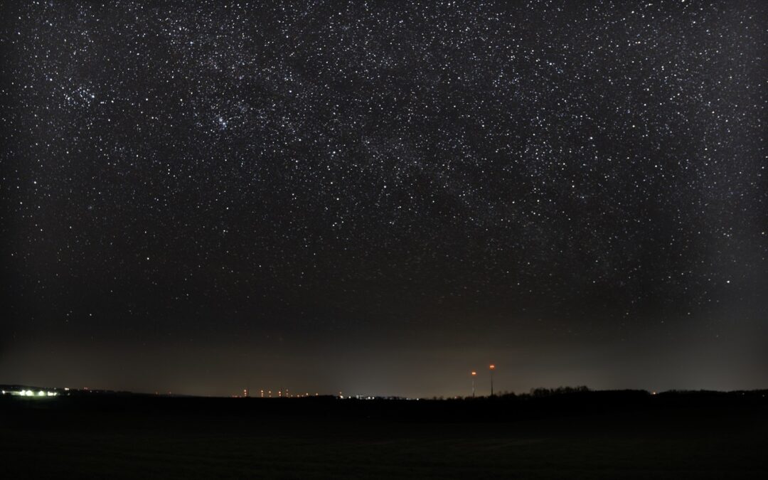 Tajemnica Theta Eridani: dlaczego starożytna gwiazda straciła blask?
