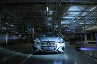 Mercedes otwiera fabrykę za miliard euro na Węgrzech, kolejna powstanie w Polsce