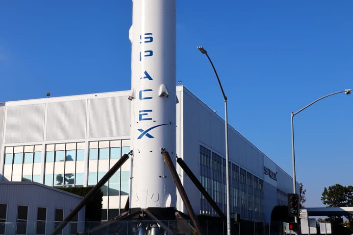SpaceX i Tesla wydadzą 16,8 mld USD na fabrykę chipów Terafab w Teksasie
