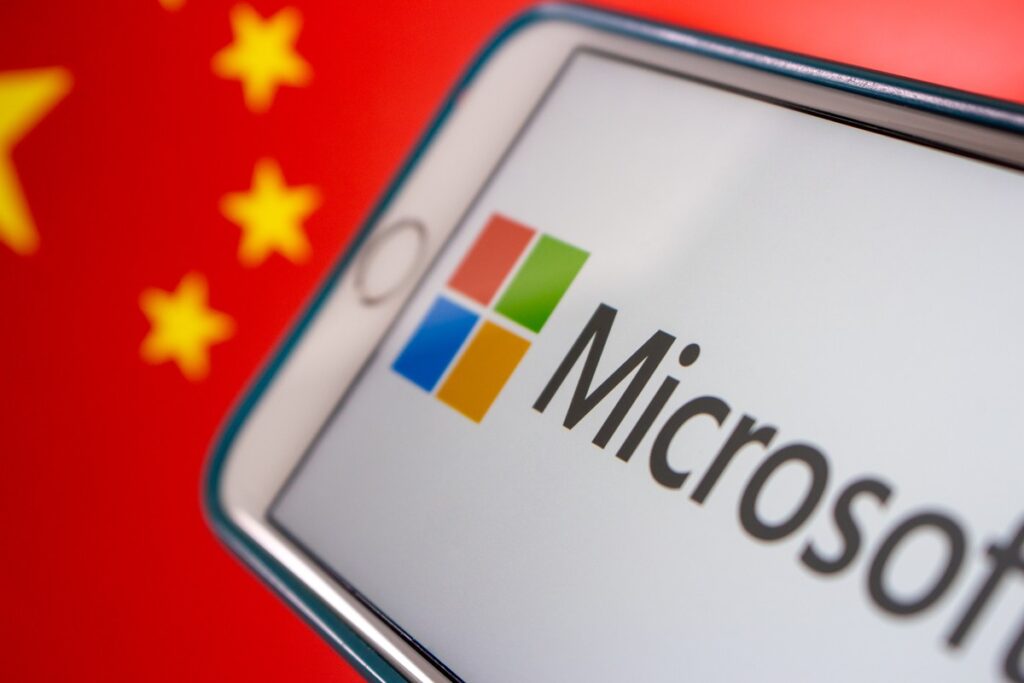 Microsoft zostaje w Chinach dzięki AI mimo ograniczania działalności