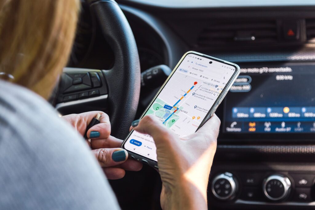 ChatGPT Maps debiutuje w Europie jako rywal Google Maps