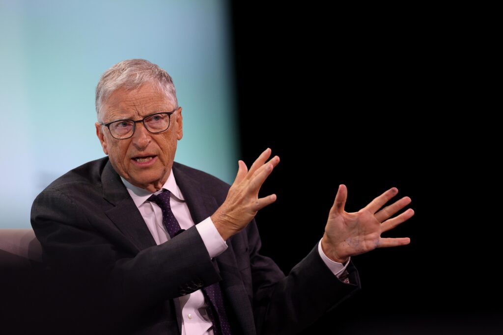 Bill Gates głęboko zaniepokojony AI: opublikował esej z ostrzeżeniem