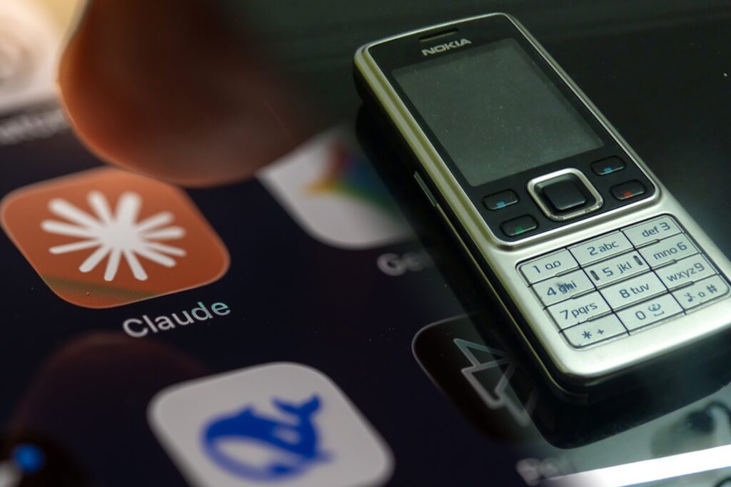 Claude na Nokii 6300 z 2007 roku – stary telefon ożył dzięki AI