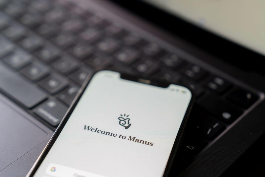 Startup Manus z agentyczną AI zebrał ponad 500 mln dolarów