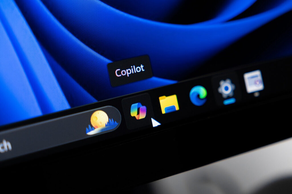 Microsoft nie rezygnuje z AI w Windows 11